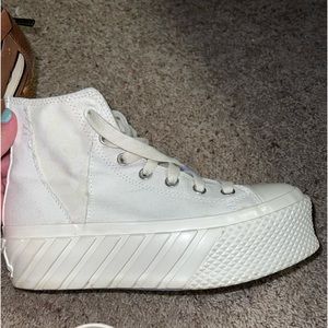 Converse 2x Platforms